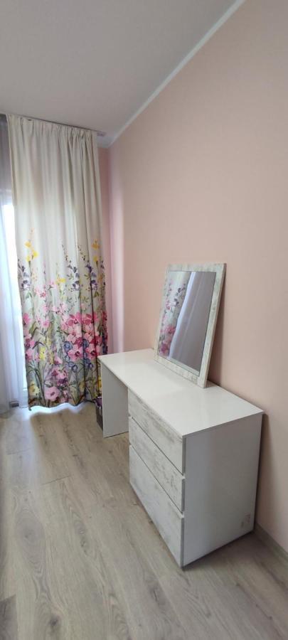 Luxury And Stylish Apartmen, Metro Station Obelya โซเฟีย ภายนอก รูปภาพ