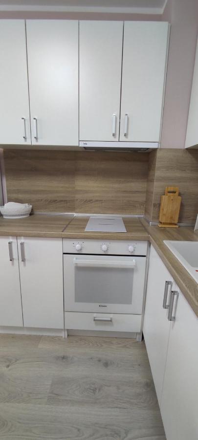 Luxury And Stylish Apartmen, Metro Station Obelya โซเฟีย ภายนอก รูปภาพ
