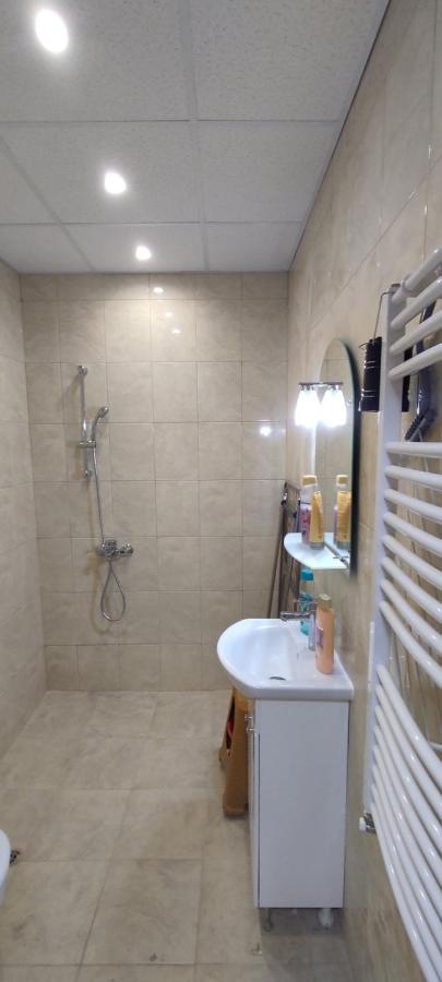 Luxury And Stylish Apartmen, Metro Station Obelya โซเฟีย ภายนอก รูปภาพ